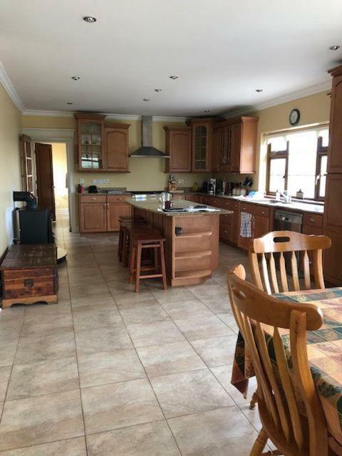 Beautiful Home On Lake Carrowmore Belmullet Εξωτερικό φωτογραφία